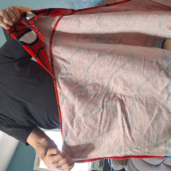Spiderman Boys Towels. - Picture 5 of 5